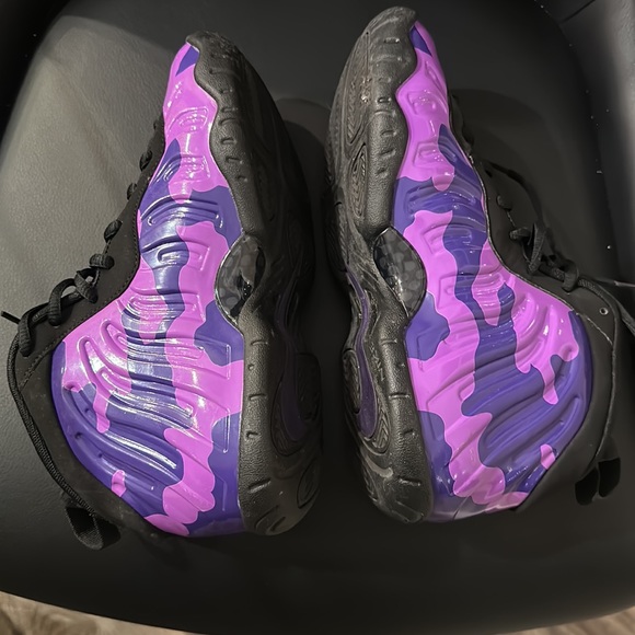 Nike Air Foamposite Pro purple Camo - Picture 3 of 4